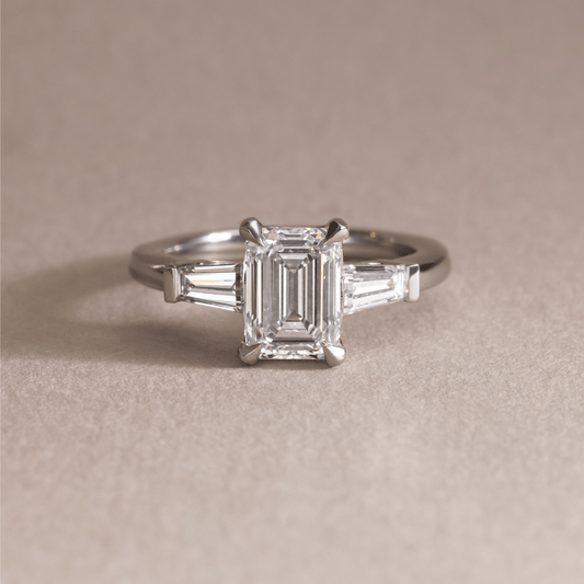 Solitaire-Oval Lab Grown Diamond Engagement Ring