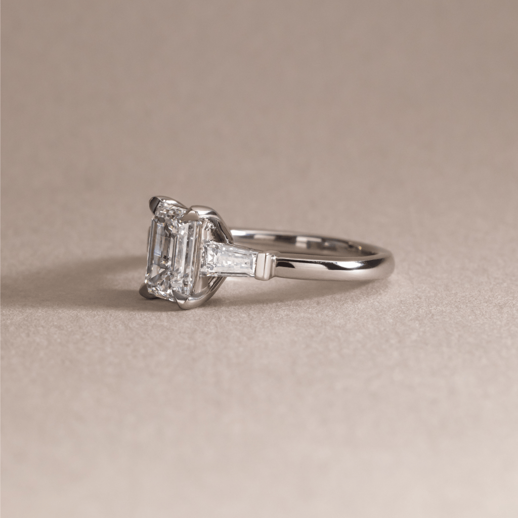 Solitaire-Oval Lab Grown Diamond Engagement Ring