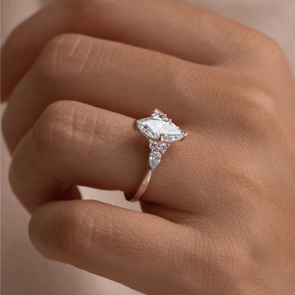 Solitaire-Oval Lab Grown Diamond Engagement Ring