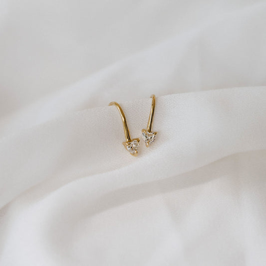 0.30 TCW Heart-Shaped Diamond Drop Earrings 2