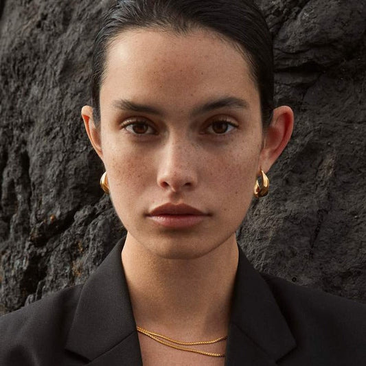 Golden Twist Hoop Earrings 2