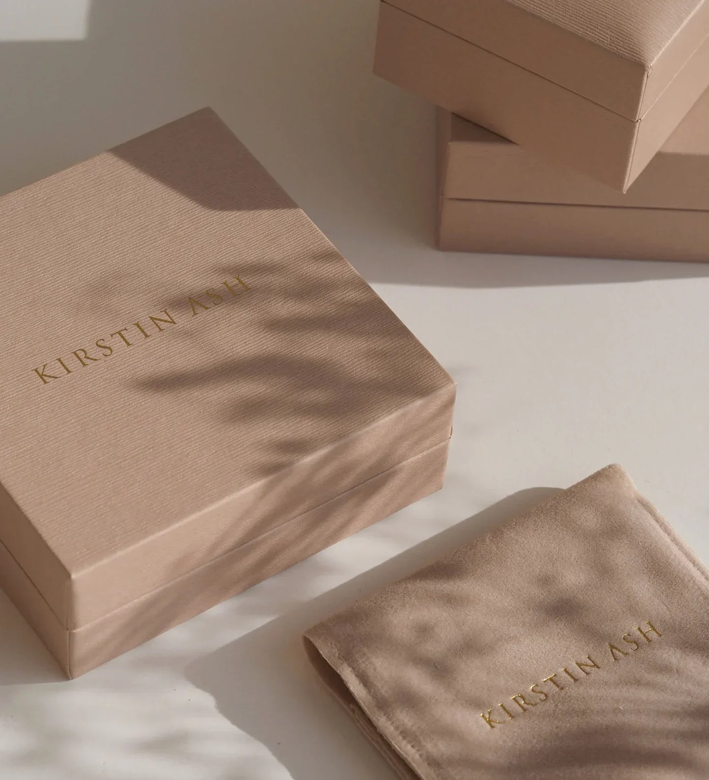 Golden Luxe Sculpted Hoop Earrings 8