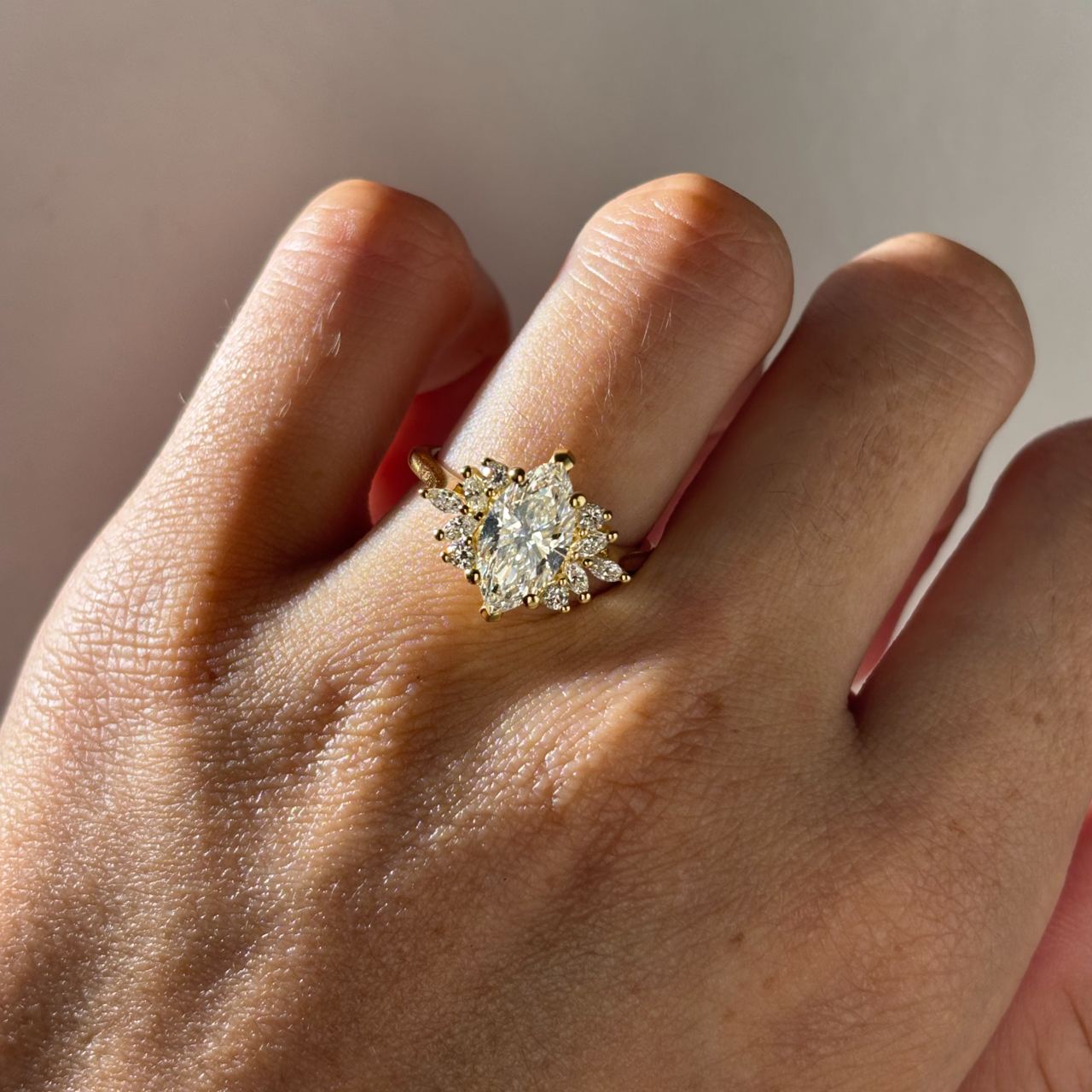 Solitaire-Oval Lab Grown Diamond Engagement Ring