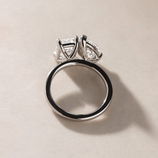Solitaire-Oval Lab Grown Diamond Engagement Ring