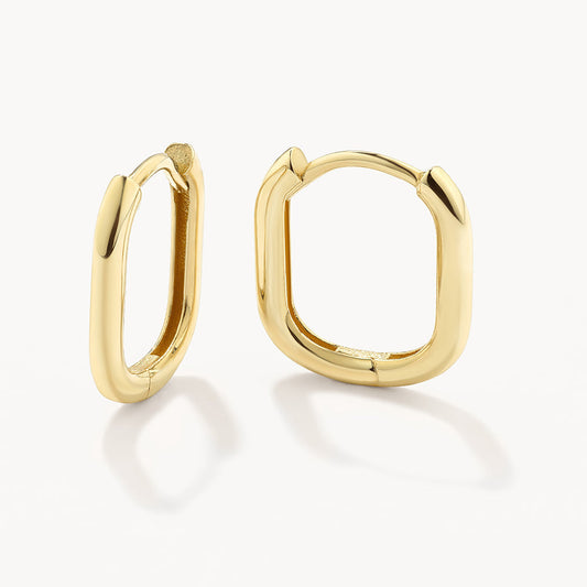 Gold Oval Paperclip Huggie Earrings 1