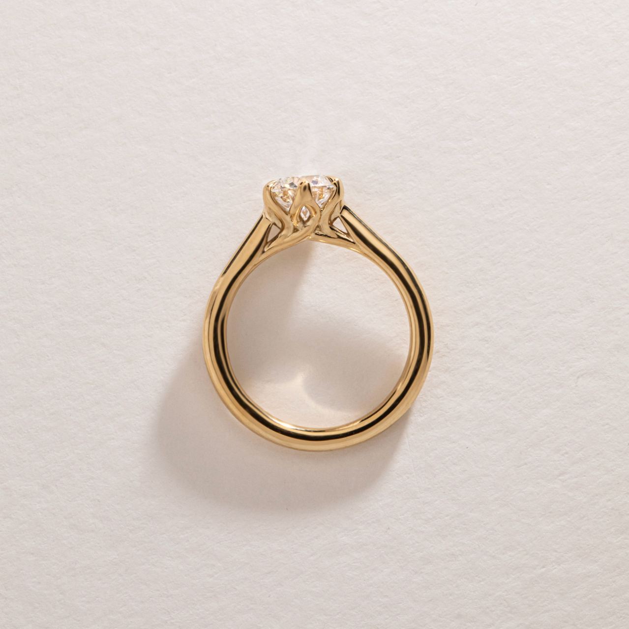 Solitaire Tulip Prong-Round Lab Grown Diamond Engagement Ring
