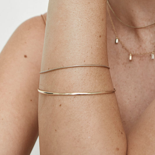 Sleek Gold Minimalist Bangle Bracelets 2