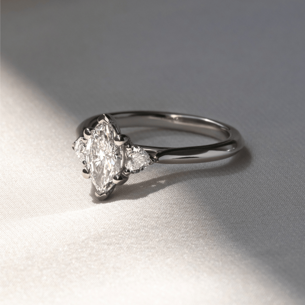 Solitaire-Oval Lab Grown Diamond Engagement Ring