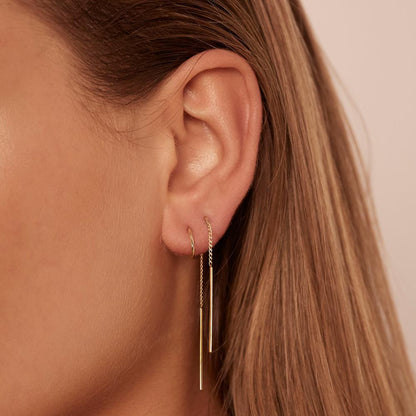Elegant White Gold Minimalist Hoop Earring 4