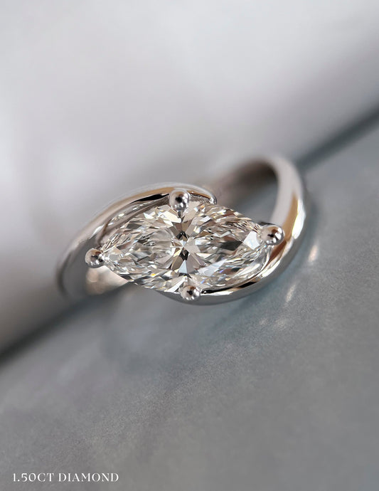 Solitaire-Oval Lab Grown Diamond Engagement Ring