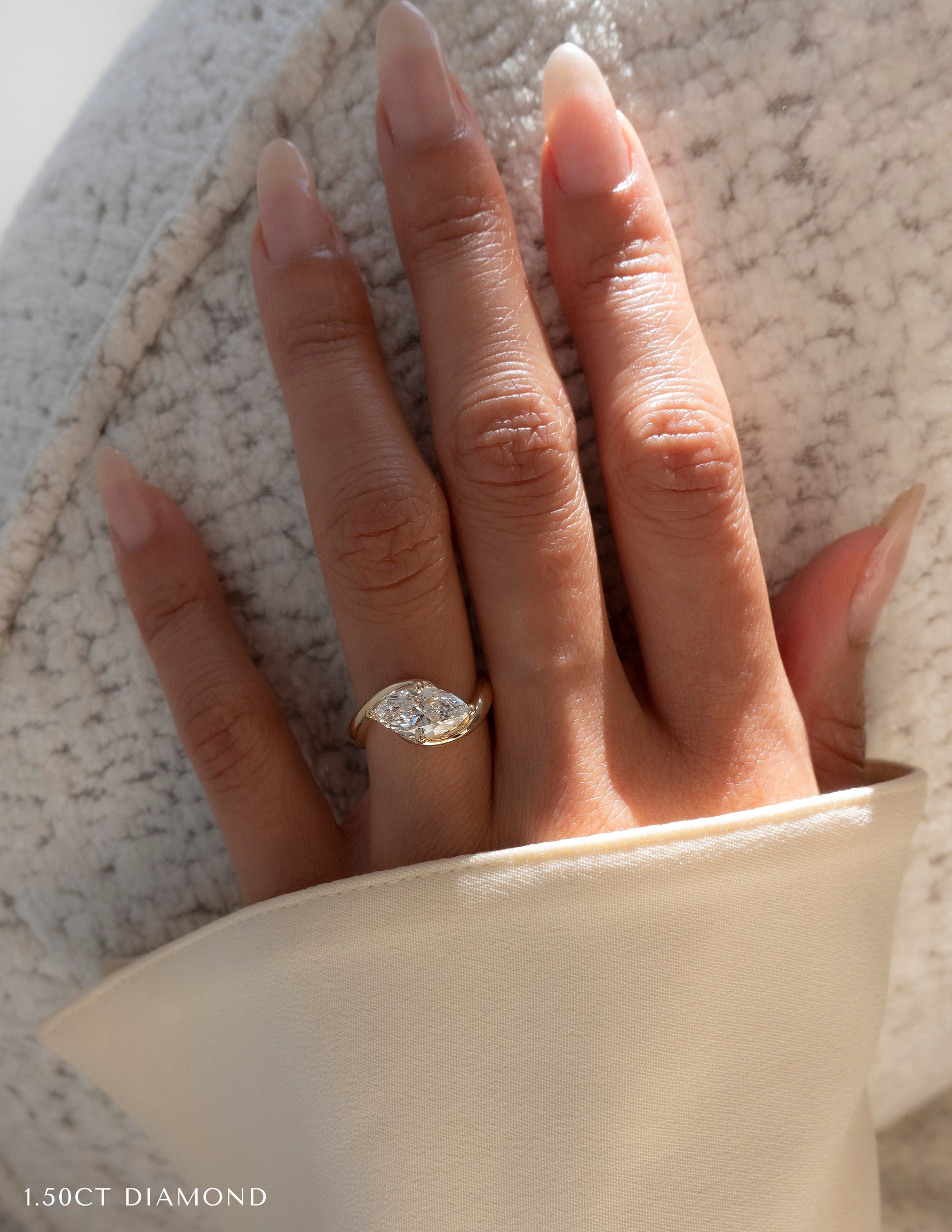 Solitaire-Oval Lab Grown Diamond Engagement Ring