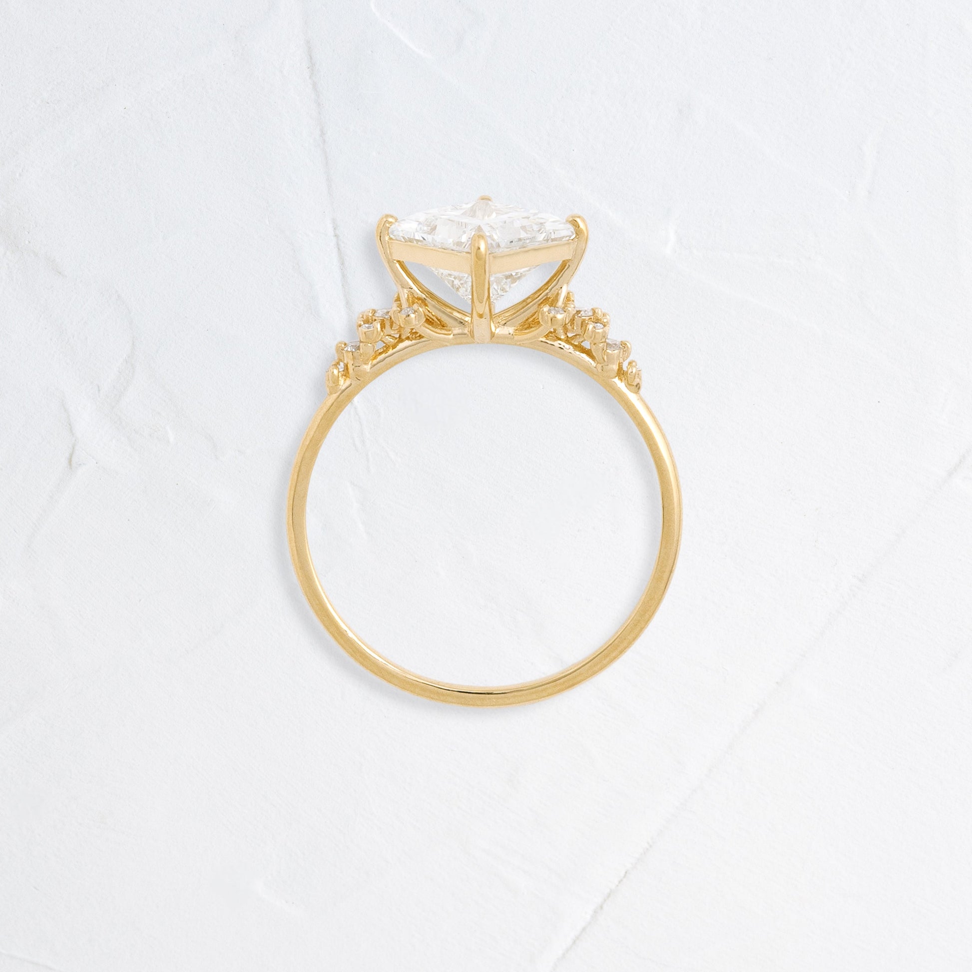 Solitaire-Oval Lab Grown Diamond Engagement Ring