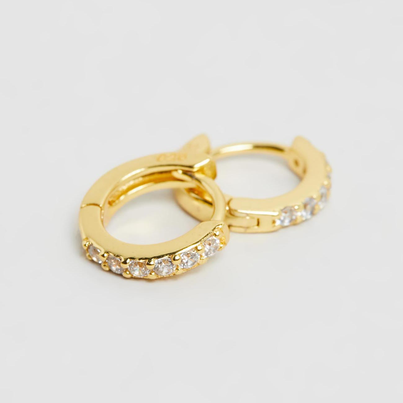 Gold Hoop Earrings with 0.2 TCW Round Lab-Grown Diamonds 7