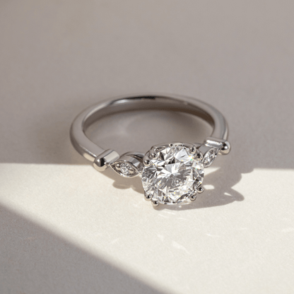 Solitaire-Oval Lab Grown Diamond Engagement Ring