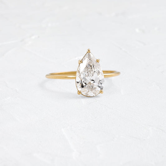 Solitaire-Oval Lab Grown Diamond Engagement Ring