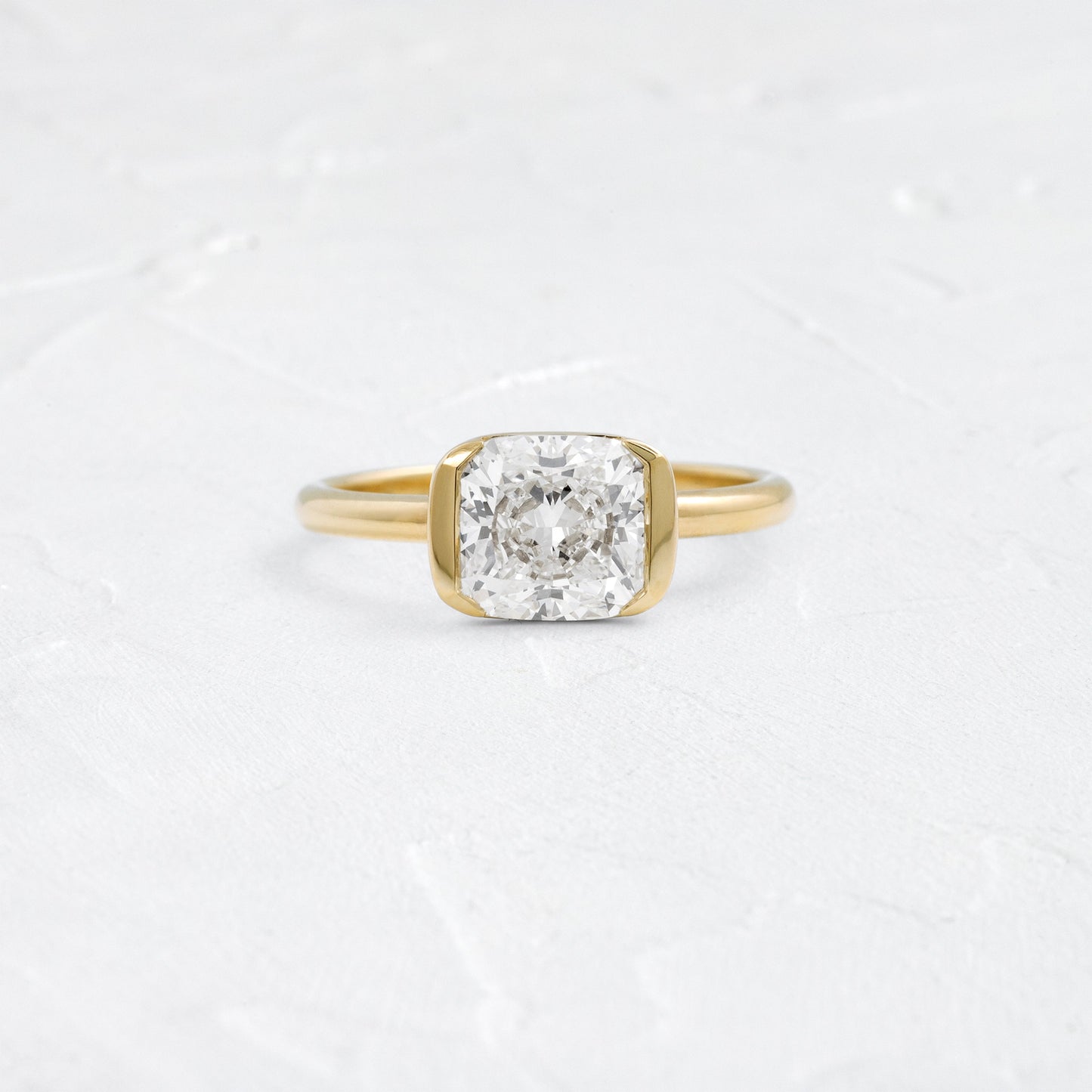 Solitaire-Oval Lab Grown Diamond Engagement Ring