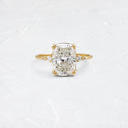 Solitaire-Oval Lab Grown Diamond Engagement Ring