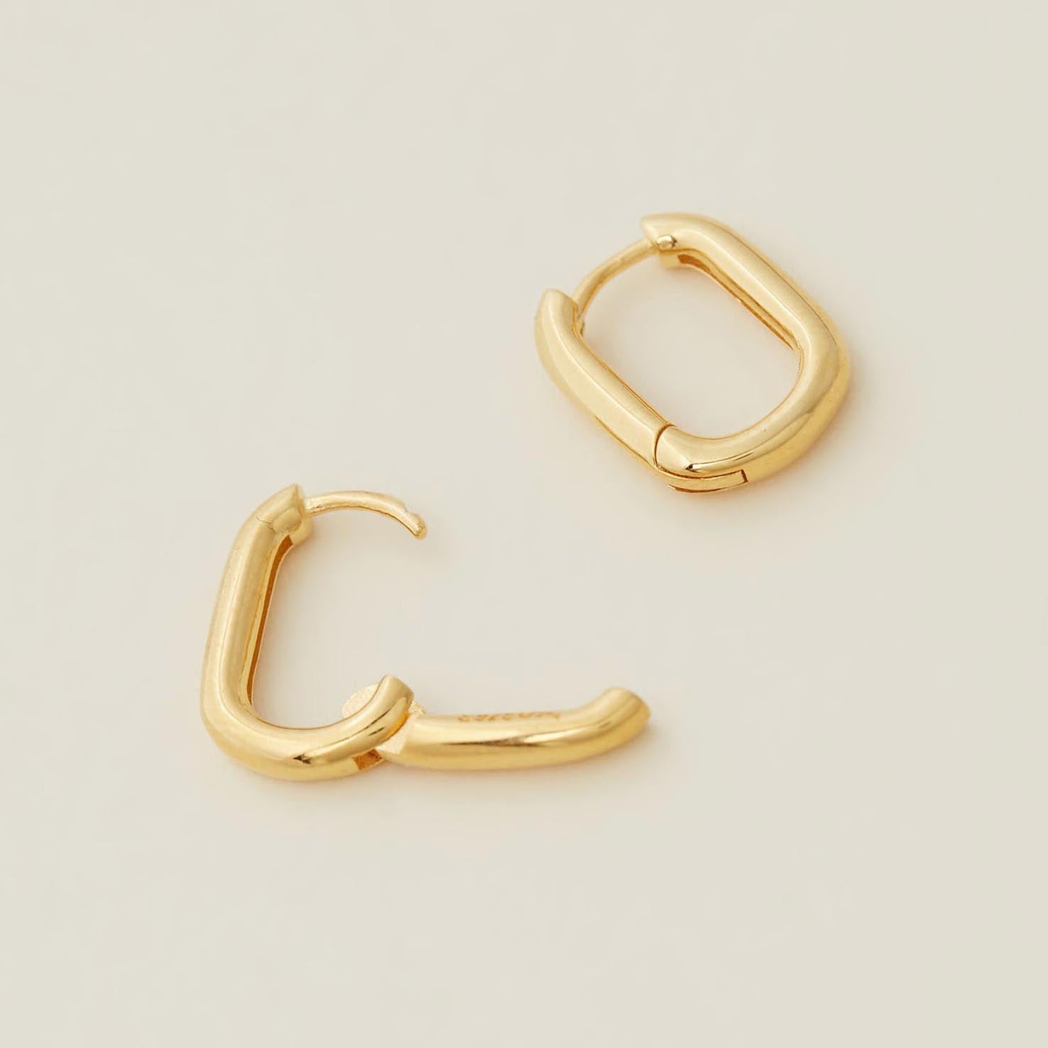Sleek Gold Elongated Huggie Hoop Earrings 7