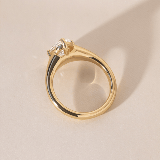Solitaire-Oval Lab Grown Diamond Engagement Ring
