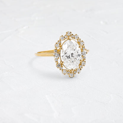 Solitaire-Oval Lab Grown Diamond Engagement Ring