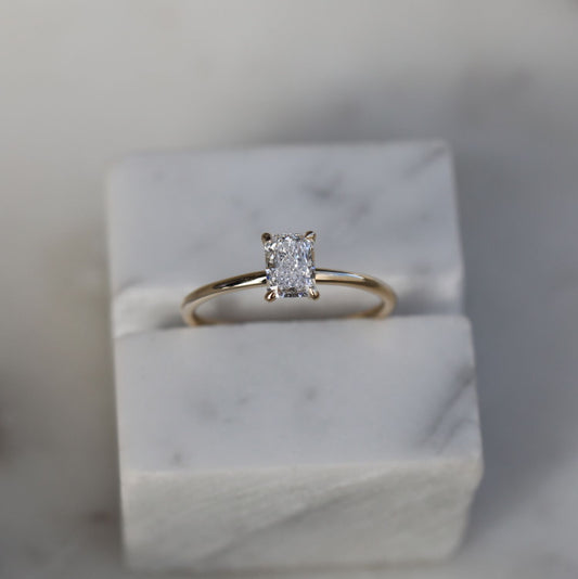 Radiant Elegance: 0.71 CT Lab-Grown Diamond Solitaire Engagement Ring