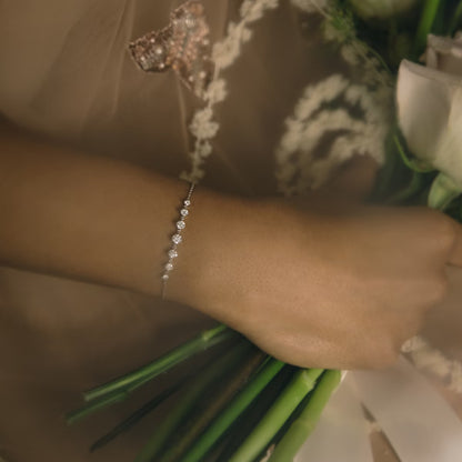 Linked Tennis- 0.85 CT Round Moissanite Bracelet