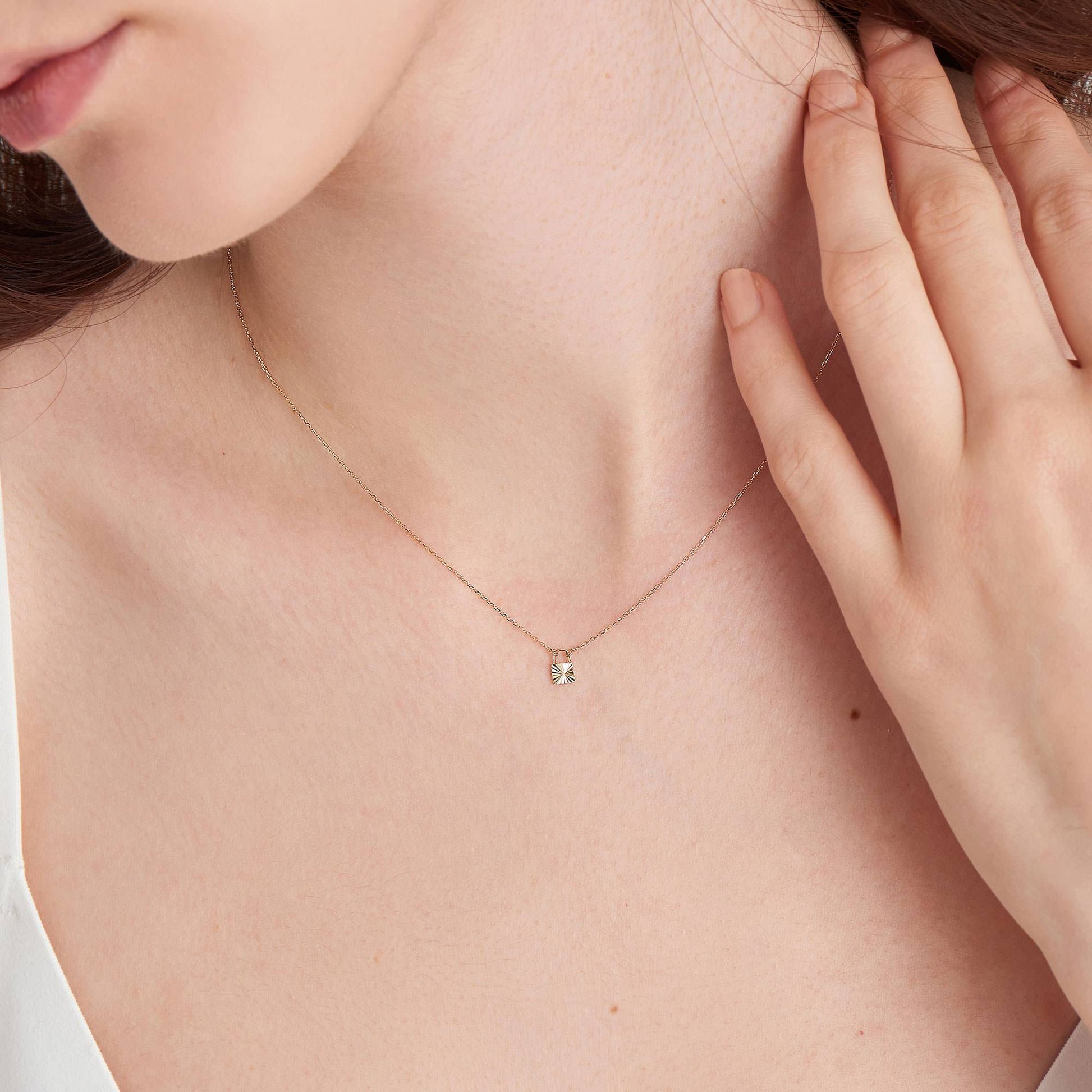 Golden Radiance Padlock Pendant Necklace 5