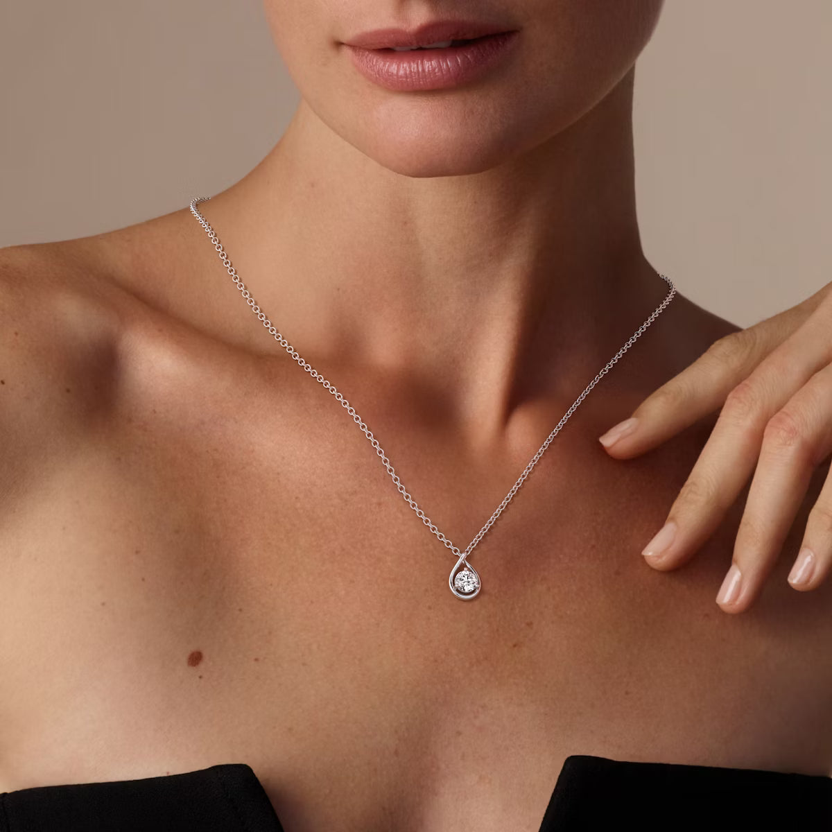 Solitaire Pear Drop- 1.5 CT Round Moissanite Necklace