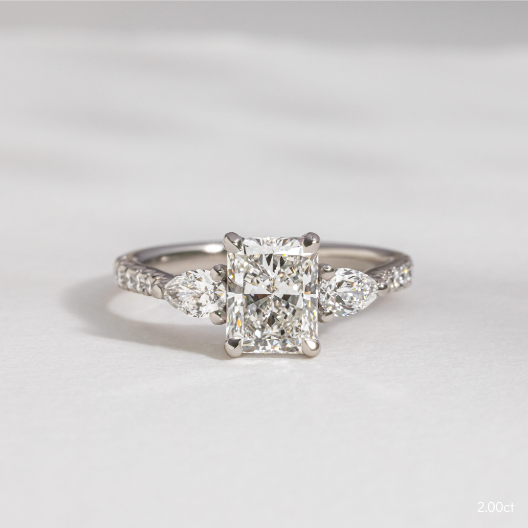 Solitaire-Oval Lab Grown Diamond Engagement Ring