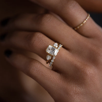 Solitaire-Oval Lab Grown Diamond Engagement Ring