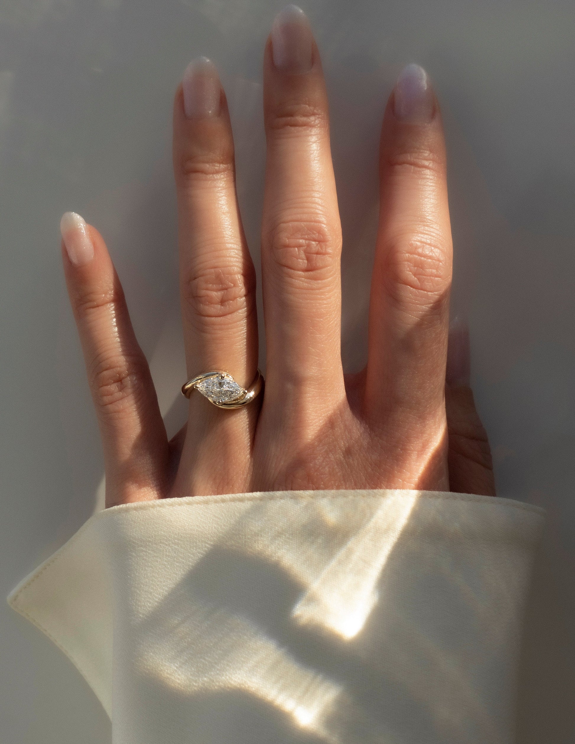 Solitaire-Oval Lab Grown Diamond Engagement Ring