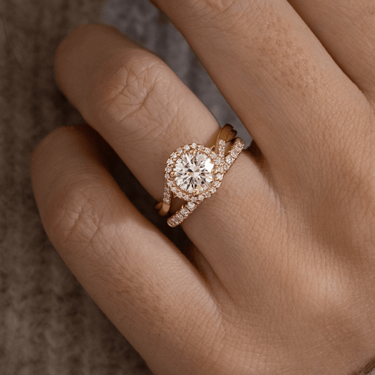 Solitaire-Oval Lab Grown Diamond Engagement Ring
