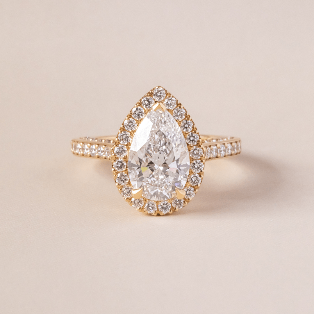 Solitaire-Oval Lab Grown Diamond Engagement Ring