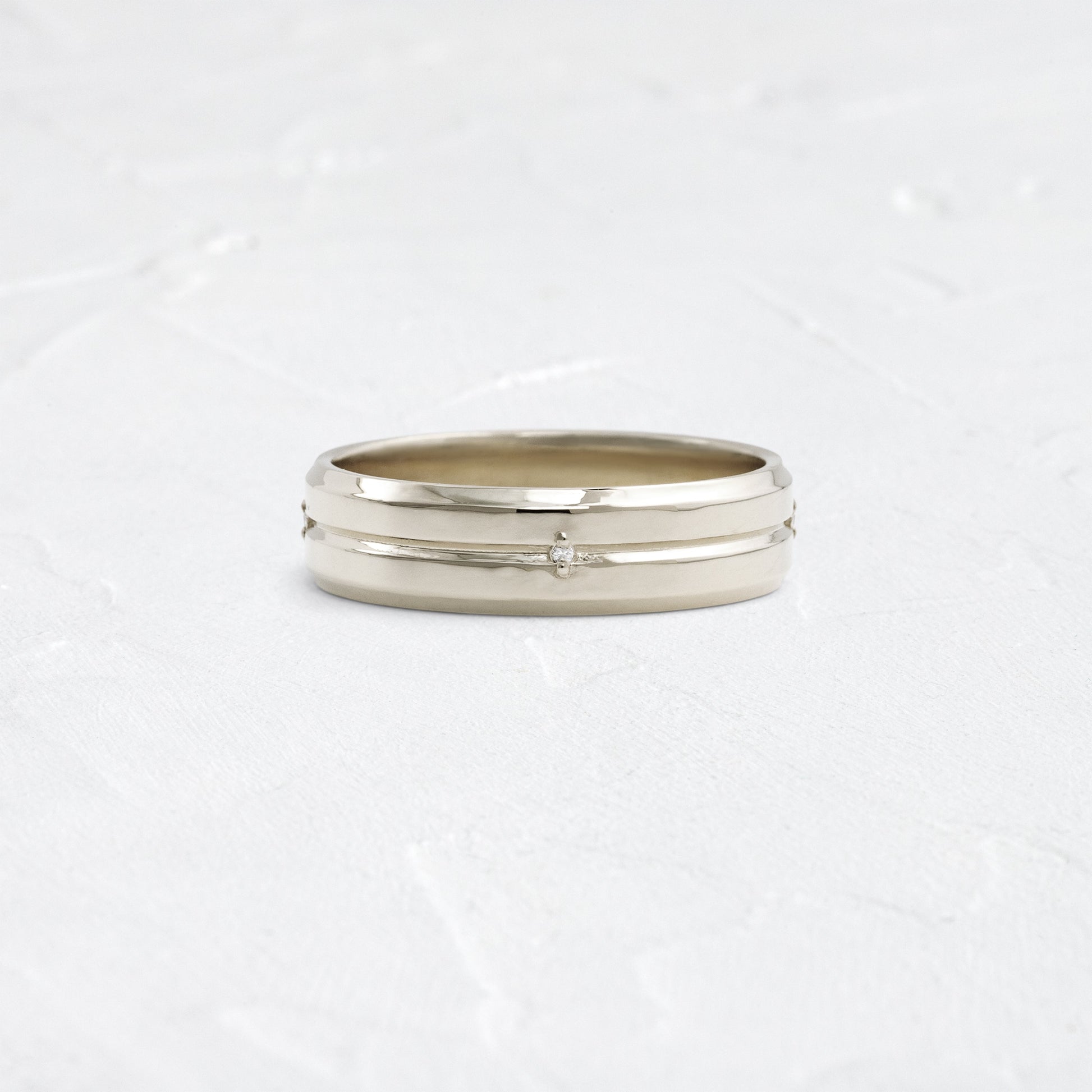Classic- Men's Wedding Band
