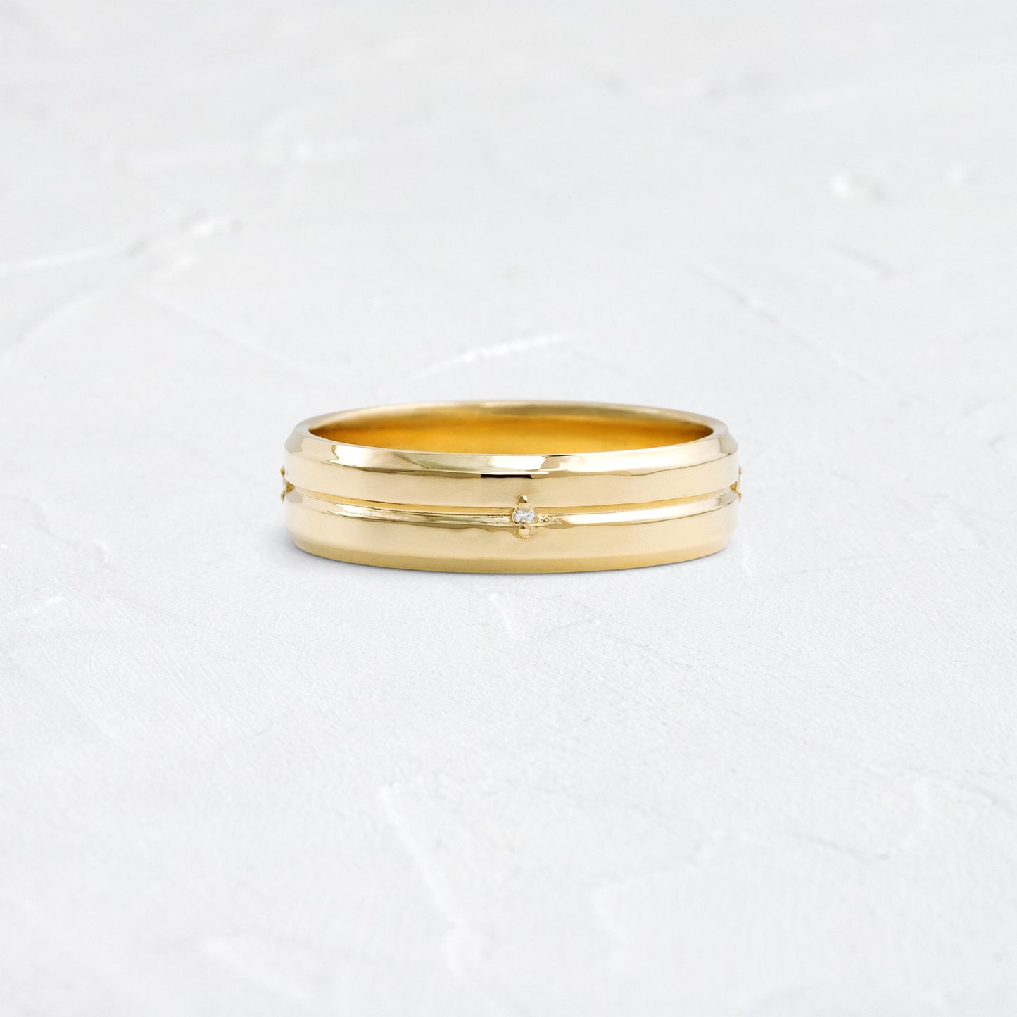 Classic- Men's Wedding Band