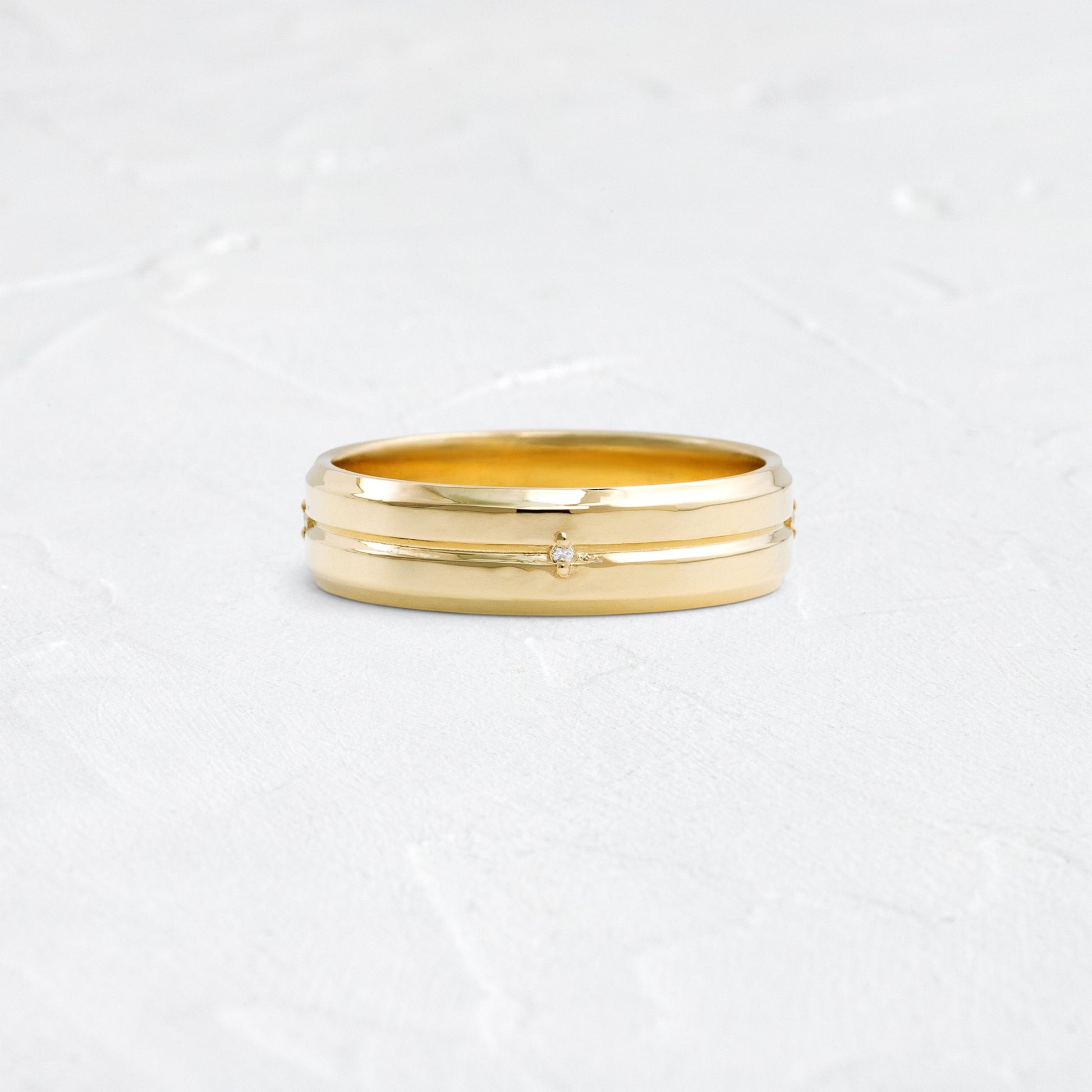 Classic- Men's Wedding Band