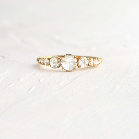 Solitaire-Oval Lab Grown Diamond Engagement Ring