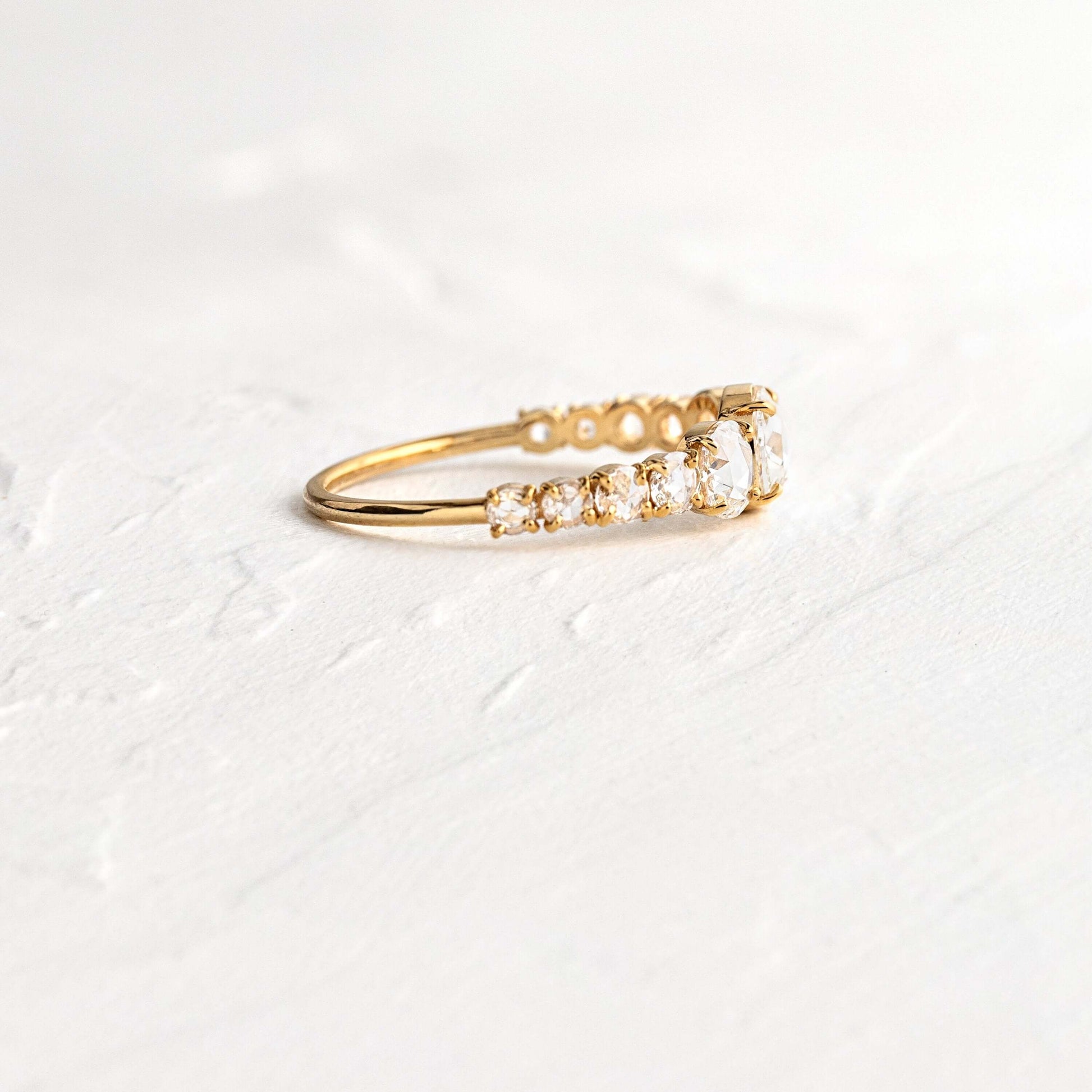 Solitaire-Oval Lab Grown Diamond Engagement Ring