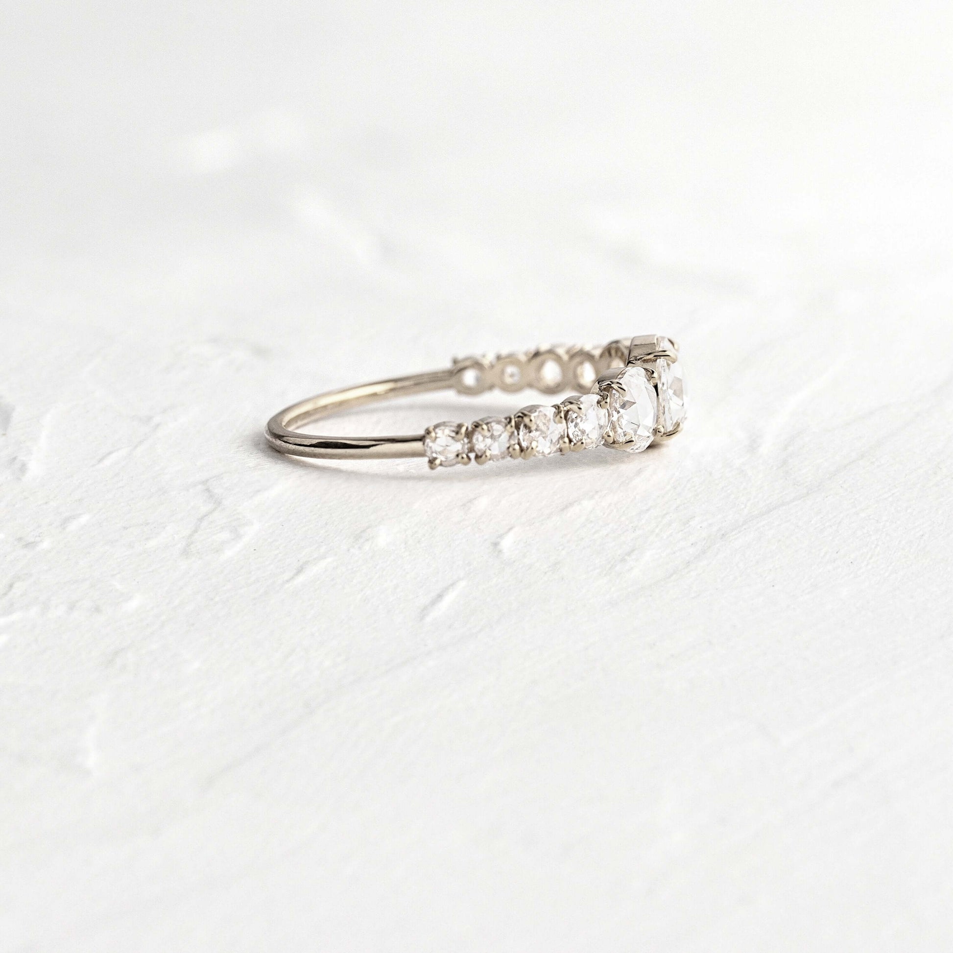 Solitaire-Oval Lab Grown Diamond Engagement Ring