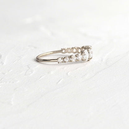 Solitaire-Oval Lab Grown Diamond Engagement Ring