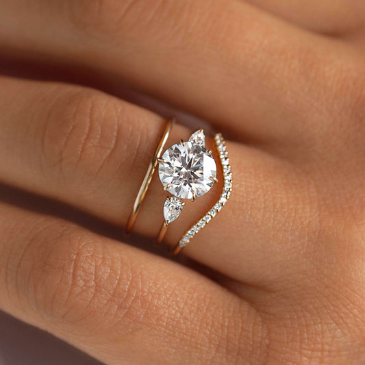 Chevron Pave- 0.076 CT Round Lab Grown Diamond Wedding Band
