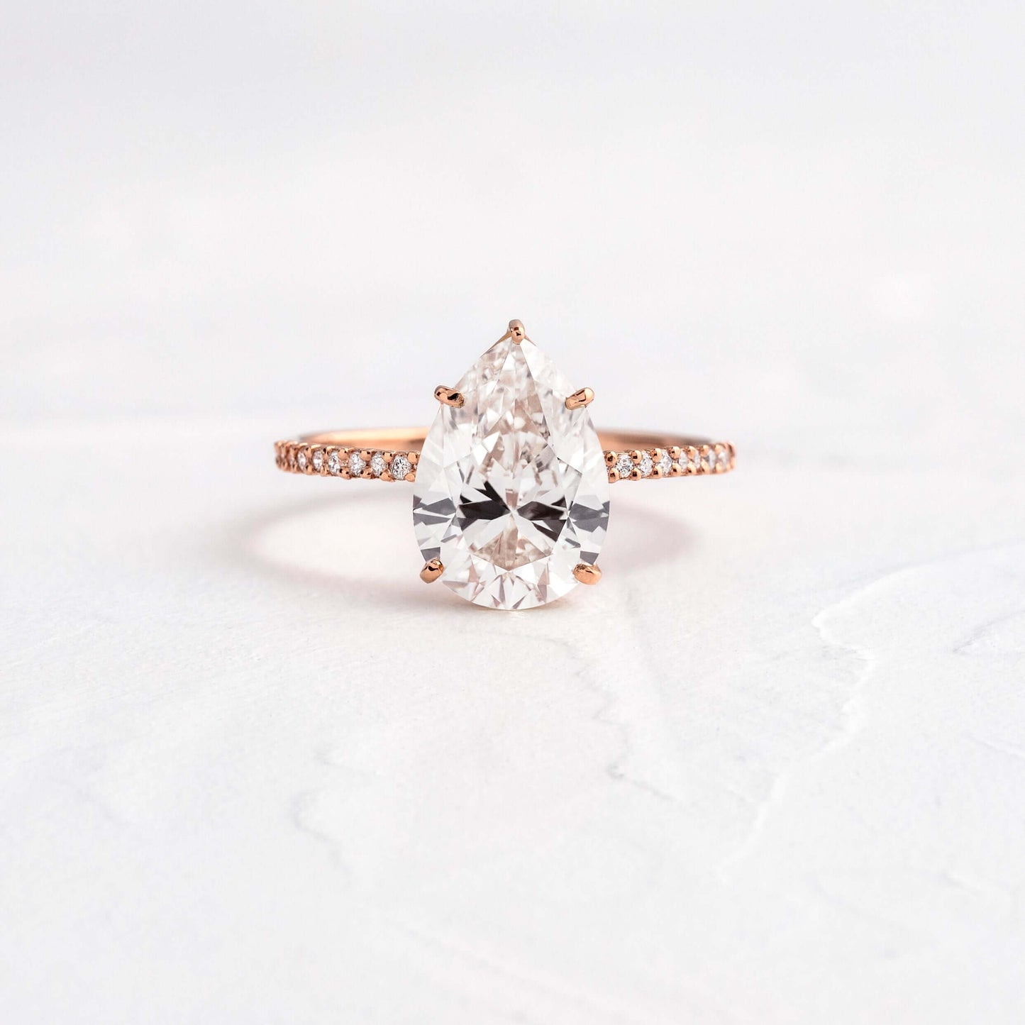 Solitaire-Oval Lab Grown Diamond Engagement Ring