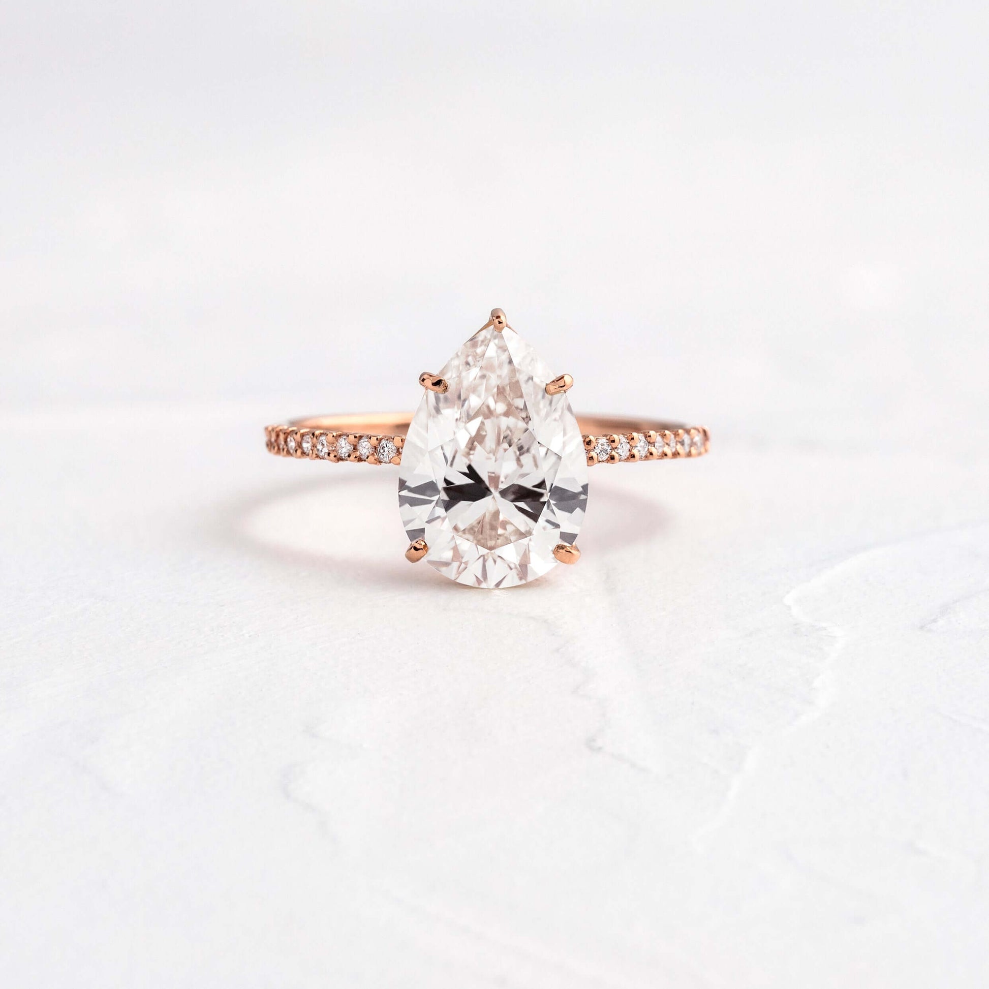 Solitaire-Oval Lab Grown Diamond Engagement Ring