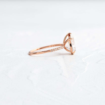 Solitaire-Oval Lab Grown Diamond Engagement Ring