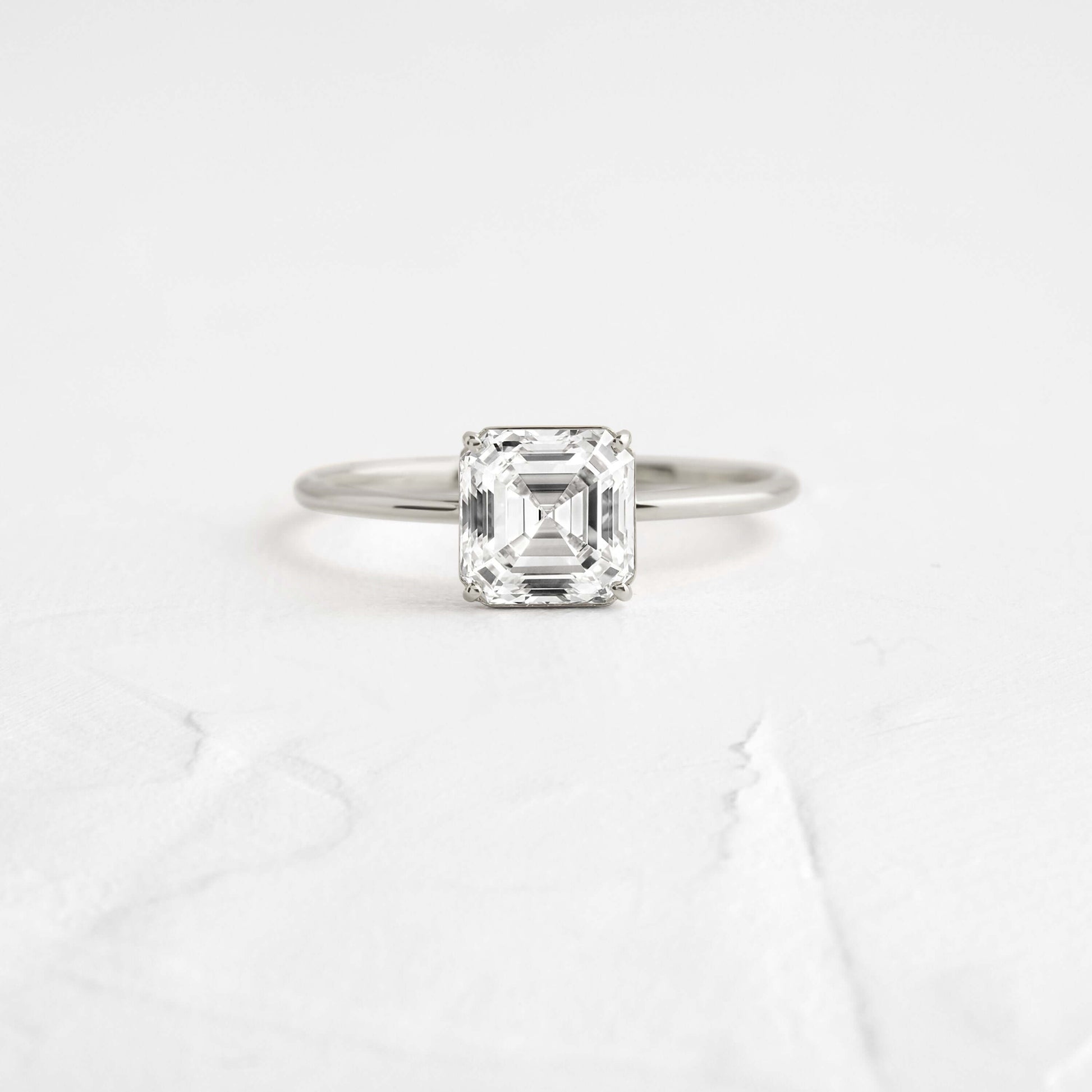 Solitaire-Oval Lab Grown Diamond Engagement Ring
