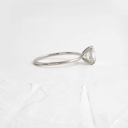 Solitaire-Oval Lab Grown Diamond Engagement Ring