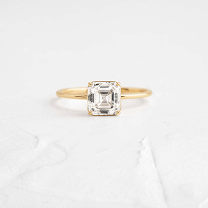 Solitaire-Oval Lab Grown Diamond Engagement Ring