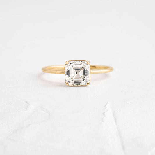 Solitaire-Oval Lab Grown Diamond Engagement Ring