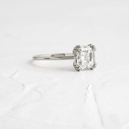 Solitaire-Oval Lab Grown Diamond Engagement Ring