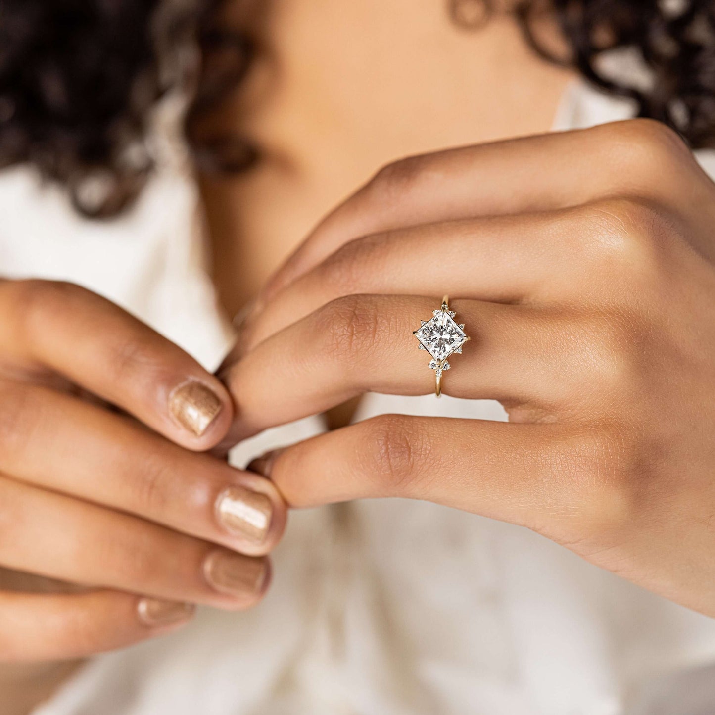 Solitaire-Oval Lab Grown Diamond Engagement Ring